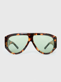 Nobody But You Oversized Sunglasses Tort