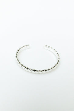 Cuff Silver toned Diamante detail Fixed shape