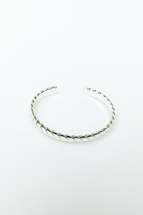 Cuff Silver toned Diamante detail Fixed shape