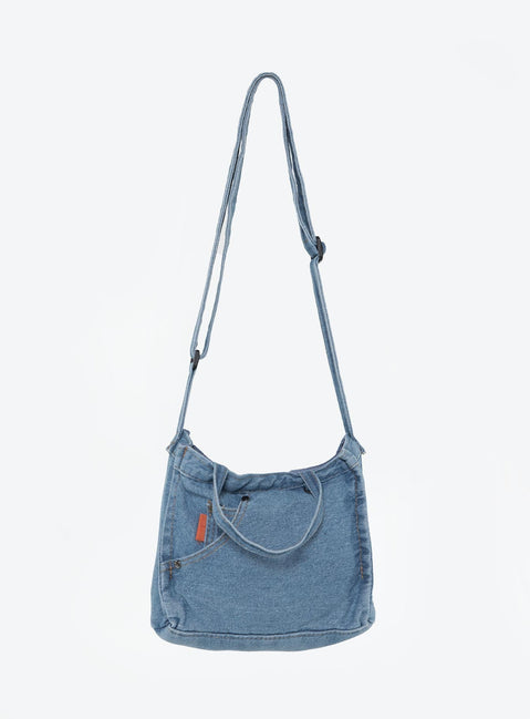 Denim crossbody bag Adjustable crossbody strap, fixed shoulder straps, zip fastening