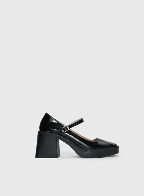 Regie Heels Black