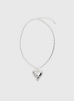 Fascinated Heart Pendant Necklace Silver