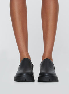 Faux leather mule Platform base, block heel, slip on design, sling back strap