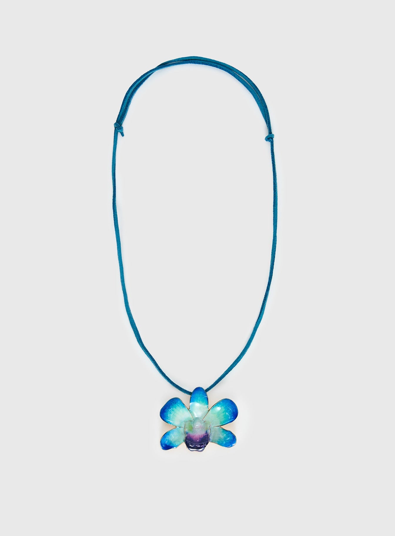 Wildrose Flower Pendant Necklace Blue