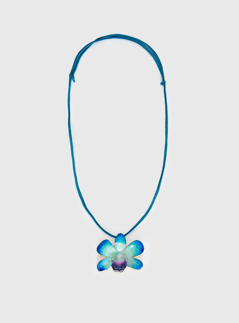Wildrose Flower Pendant Necklace Blue