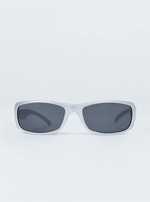 Sunglasses UV 400 Black tinted lenses  Moulded nose bridge 