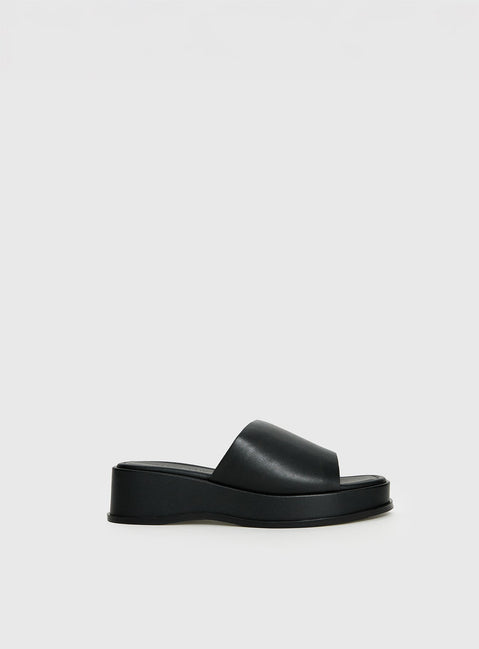 Bayshore Sandals Black