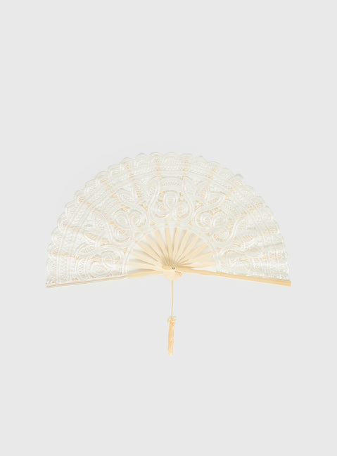 Bossa Nova Lace Fan Beige