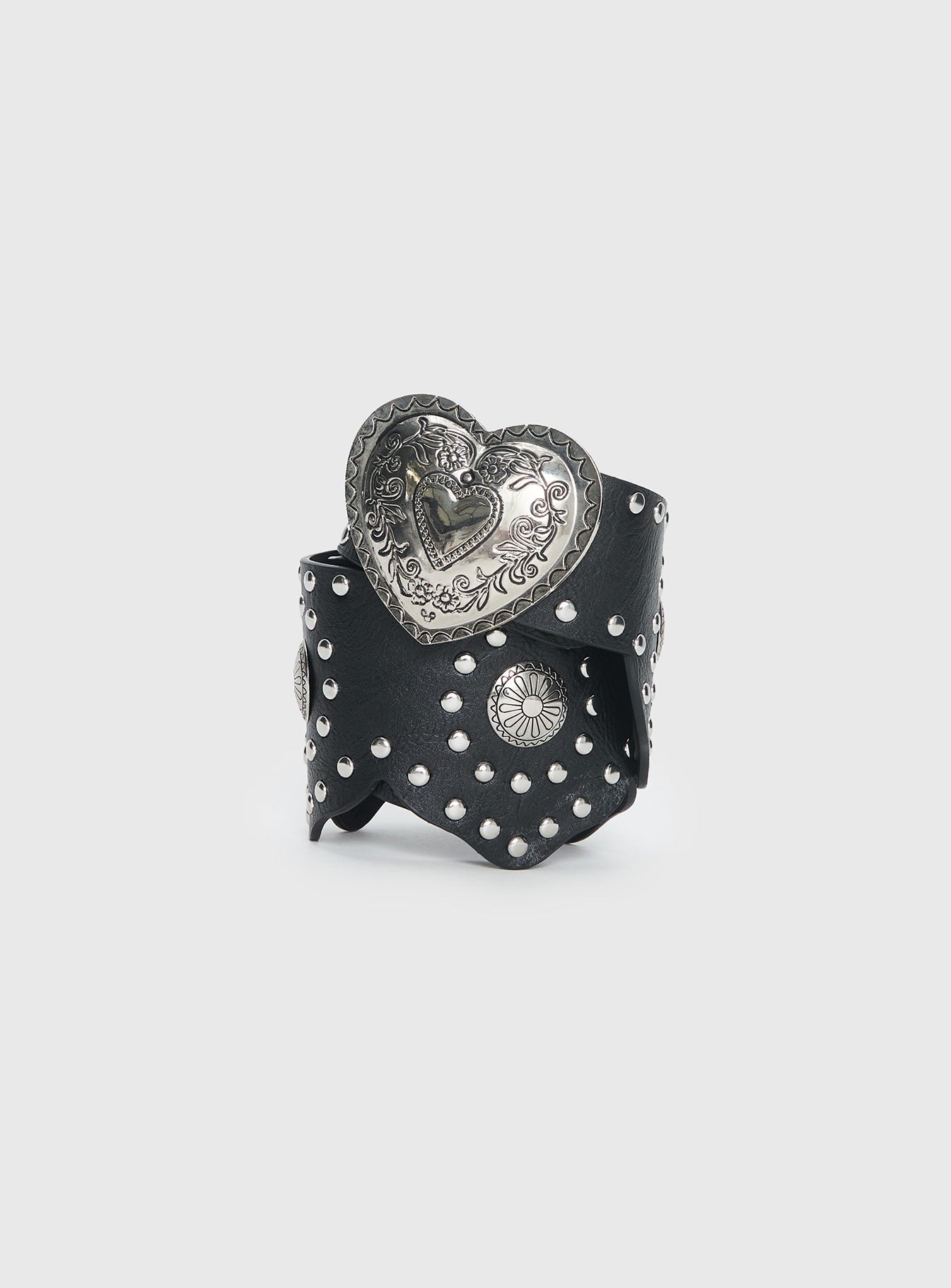 Outta Town Heart Buckle Belt Black / Silver