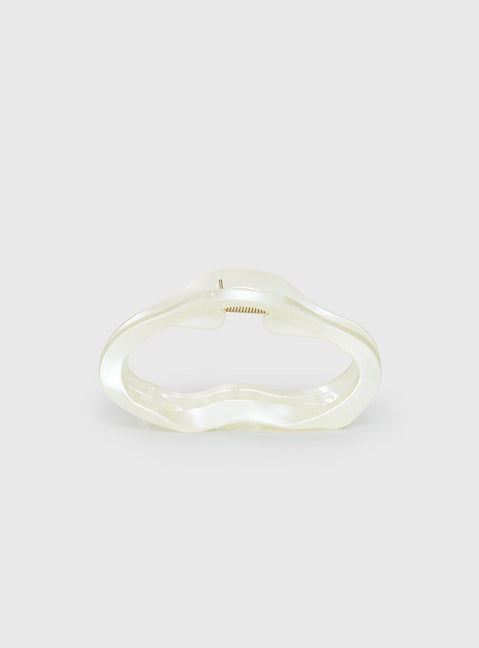 Take It Off Hair Clip Pearl
