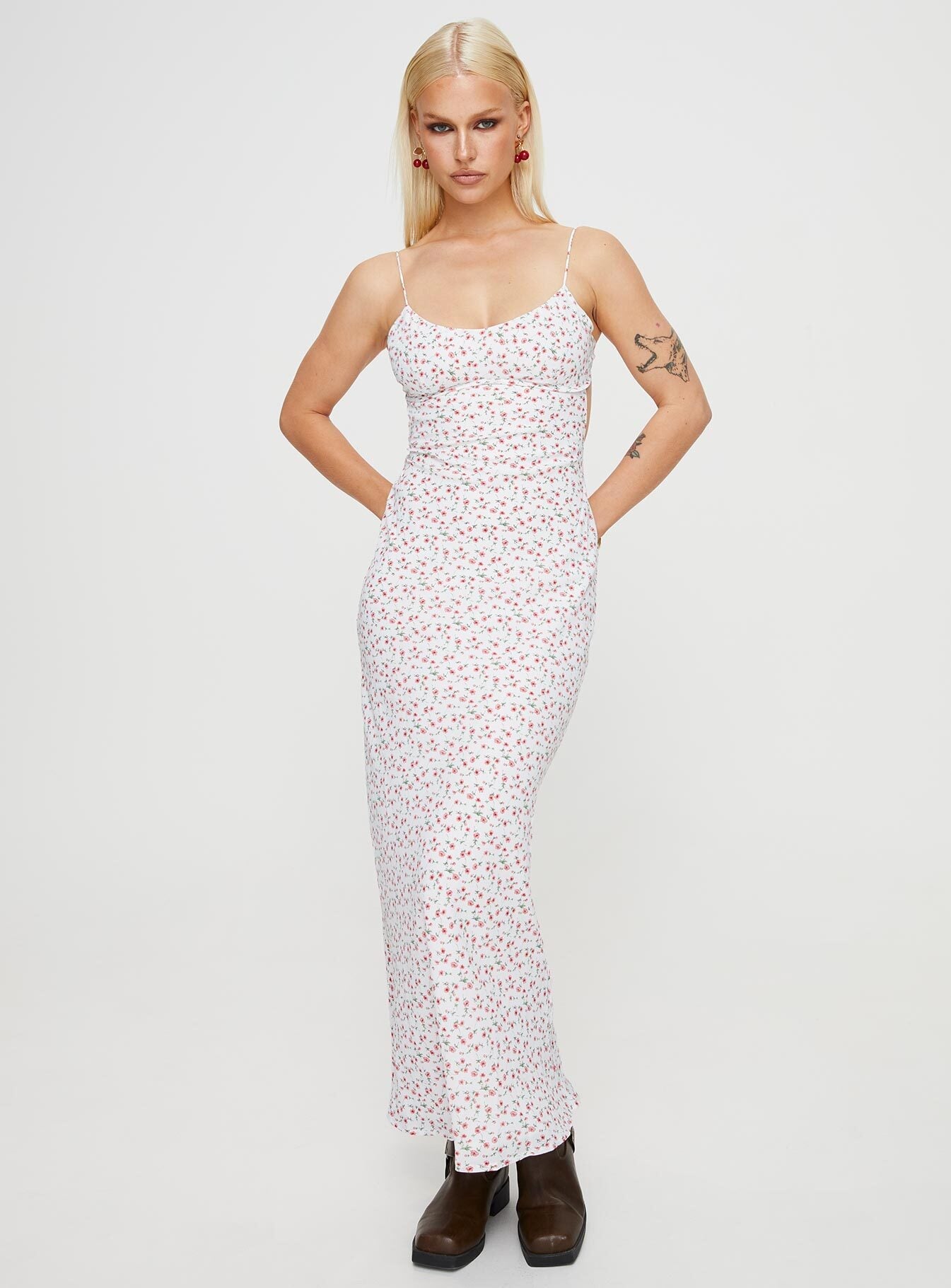 Long Nights Maxi Dress White / Red Floral