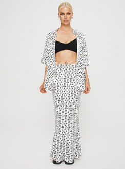 Front view of model wearing  front Mercer Linen Blend Maxi Skirt Black / White Princess Polly  Maxi 