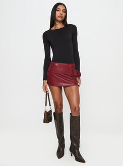 front view of model wearing Princess Polly Quinby Backless Long Sleeve Bodysuit Full Sleeves High Neck 