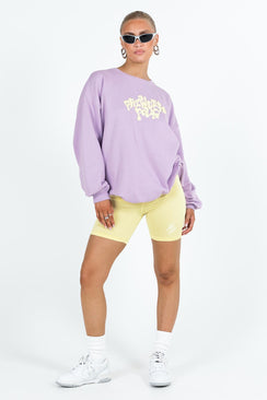 Sweatshirt Graphic print at front and back Crew neckline Drop shoulder Ribbed cuffs and waistband