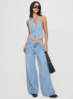 front view of model wearing Princess Polly Je Suis Halter Top Light Wash Sleeveless V-Neck 