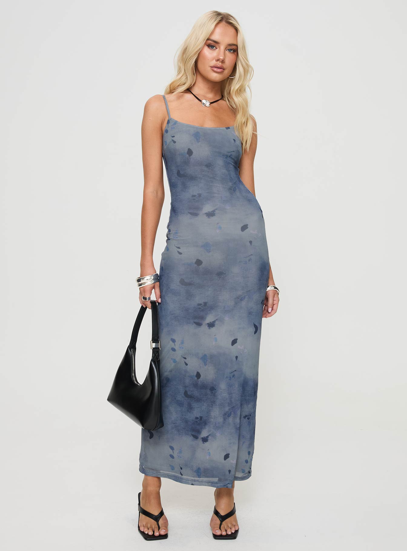 Graphic print maxi dress Adjustable shoulder straps, scooped neckline Good stretch, fully lined 