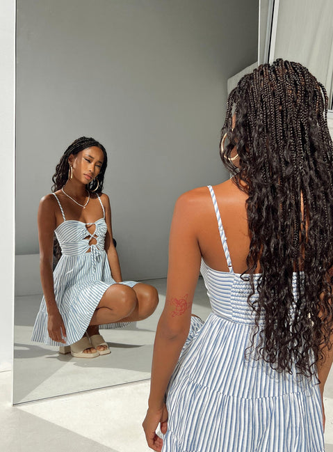 Front view of model wearing  front Princess Polly Square Neck  Rise Up Mini Dress Navy