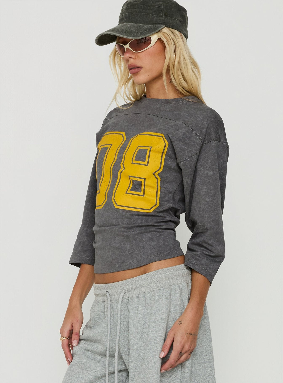 City 3/4 Sleeve Graphic Tee Grey / Yellow