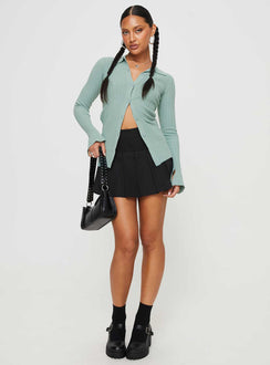 Collared knit cardigan Classic collar, button fastening at front, flared cuff Good stretch, unlined