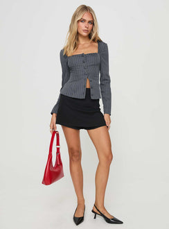 Long sleeve top Pinstripe print, square neckline, button fastening at front  Slight stretch, partially lined 