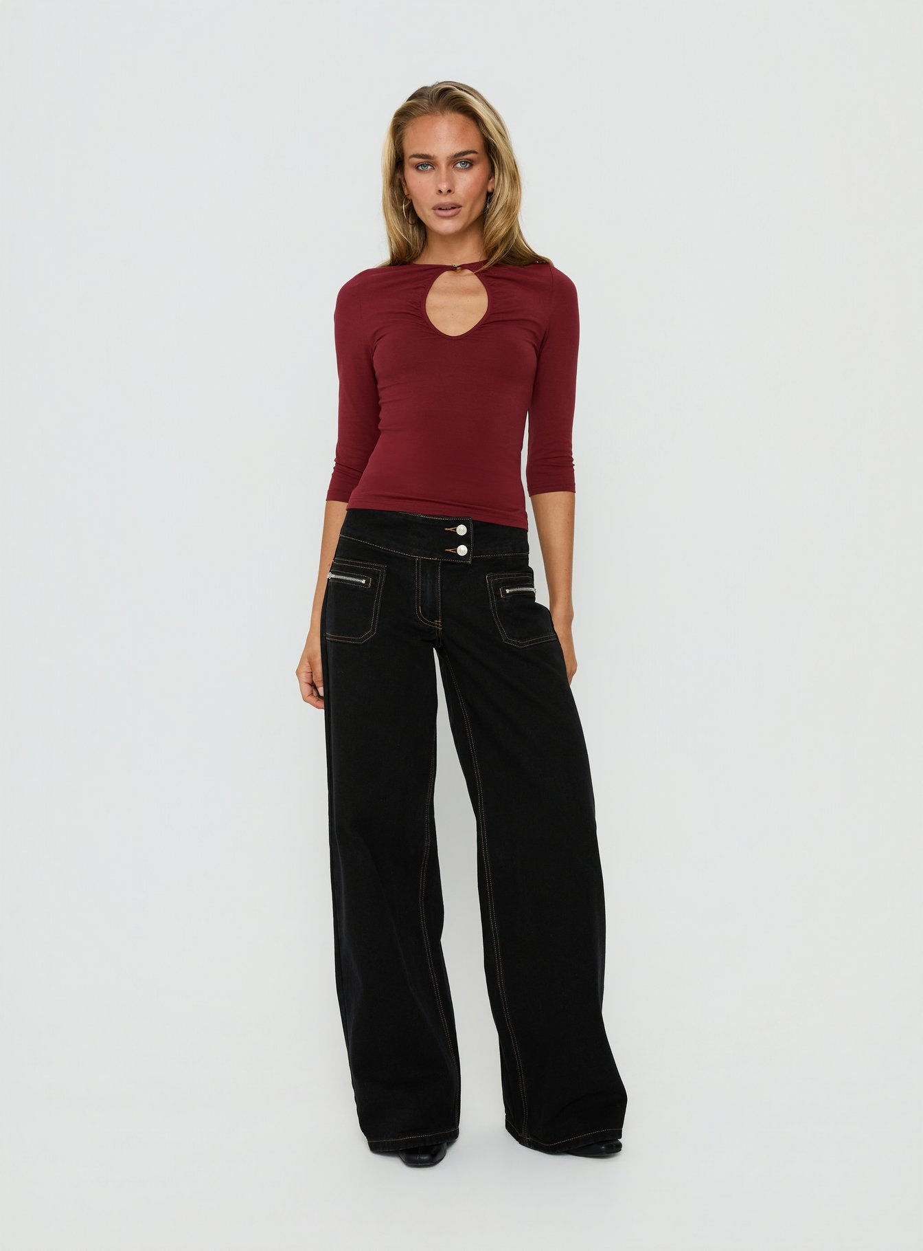 Soleia Keyhole 3/4 Sleeve Top Cherry