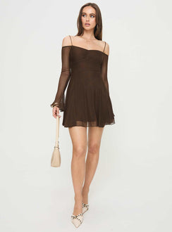 Off the shoulder mini dress Adjustable straps, v neckline, pinched bust, mesh material, invisible zip fastening Good stretch, fully lined  Princess Polly Lower Impact 