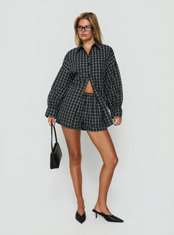 Quiny Elasticated Waist Shorts Black Check