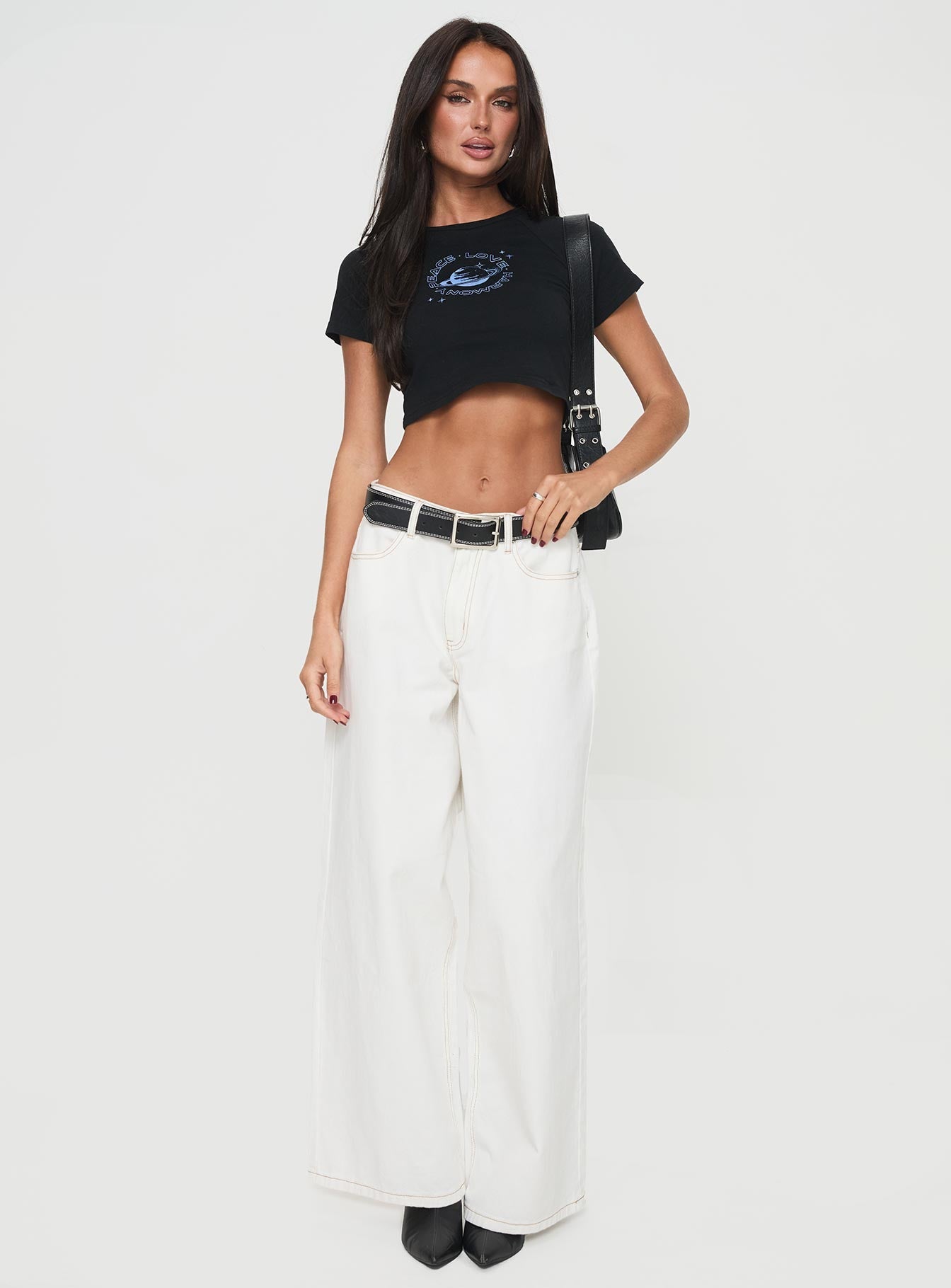 Baby tee Crewneck, graphic print Non-stretch material, unlined 