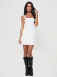 Mini dress Ribbed material, straight neckline, elasticated straps Good stretch, unlined 