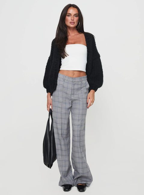 Knit cardigan  Oversized fit, drop shoulder, balloon sleeves Good stretch, unlined 