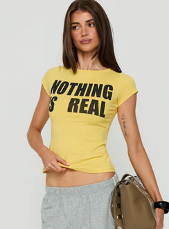 Nothing Is Real Graphic Top Yellow / Black