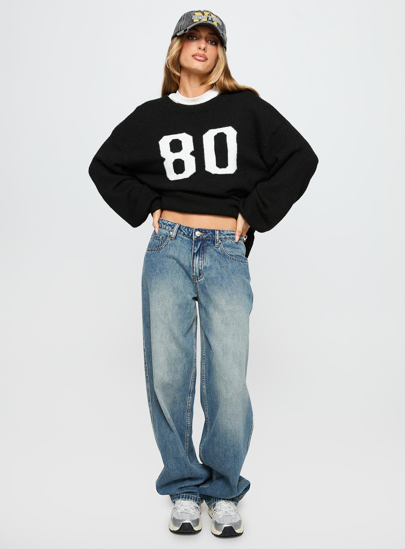 Motomami Mid Rise Barrel Leg Jeans Mid Blue Wash