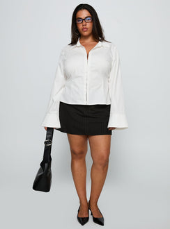 front view of model wearing Princess Polly By The Phone Long Sleeve Collared Top White Curve Full Sleeves V-Neck 