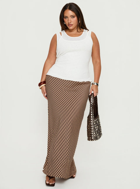 Ceyla Layered Tank Top White Curve