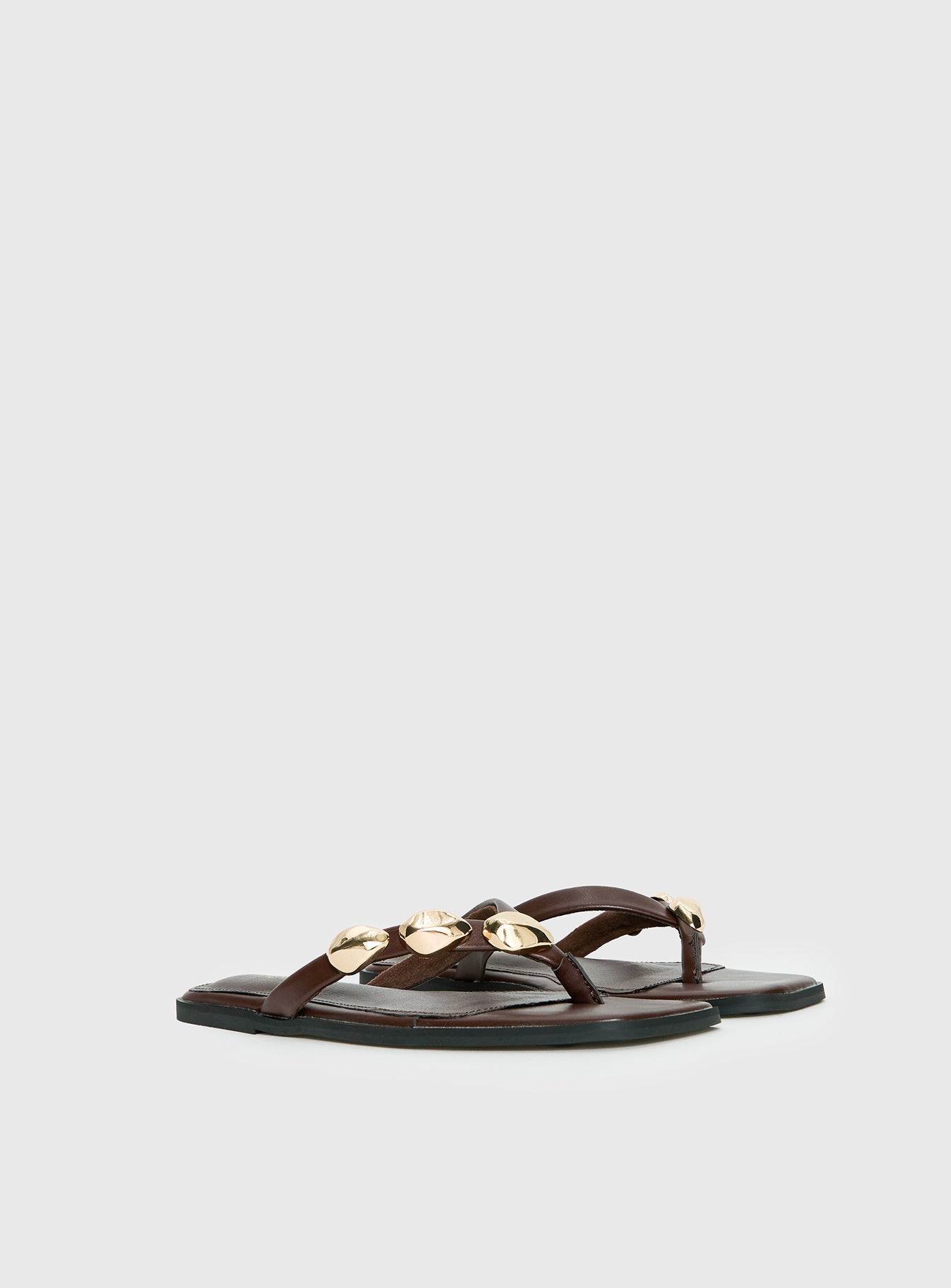 Therapy Guise Hardware Detail Sandals Brown / Gold