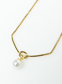 Necklace Gold toned Lobster clasp fastening Pearl drop charm