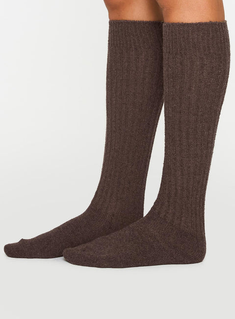 Boderline High Knee Ribbed Socks Chocolate