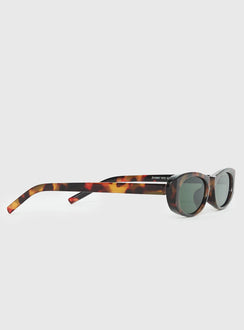 Miralyn Sunglasses Tort