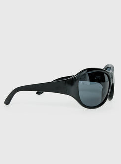 Everett Oversized Sunglasses Black