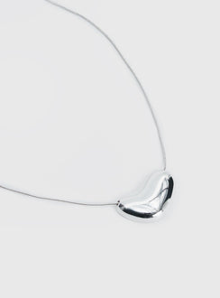 Noteworthy Pendant Necklace Silver