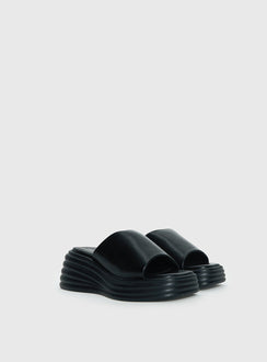 Therapy Flaunt Platform Sandals Black