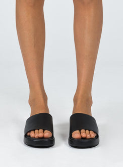 Delia Sandals Black