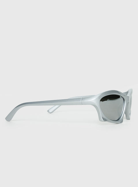 Feeling Alive Sunglasses Silver