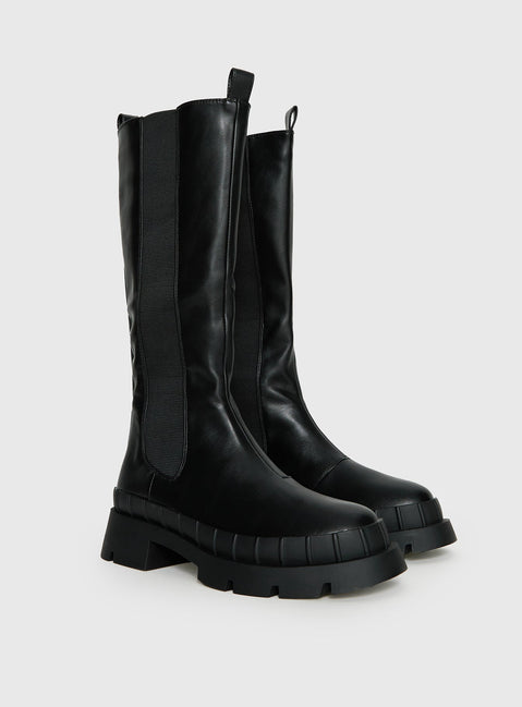 Douglas Boots Black