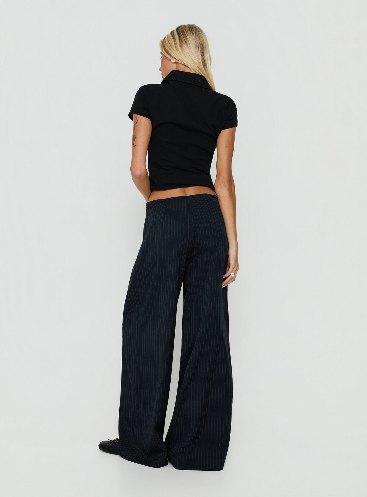Yuzima Micro Belt Pleated Pants Navy Pinstripe