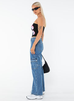Cargo jean, mid-wash denim, high rise Belt looped waist, six-pocket design, zip and button fastening, straight leg