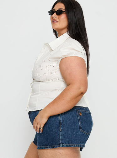 Kavira Tie Bust Short Sleeve Shirt White Curve