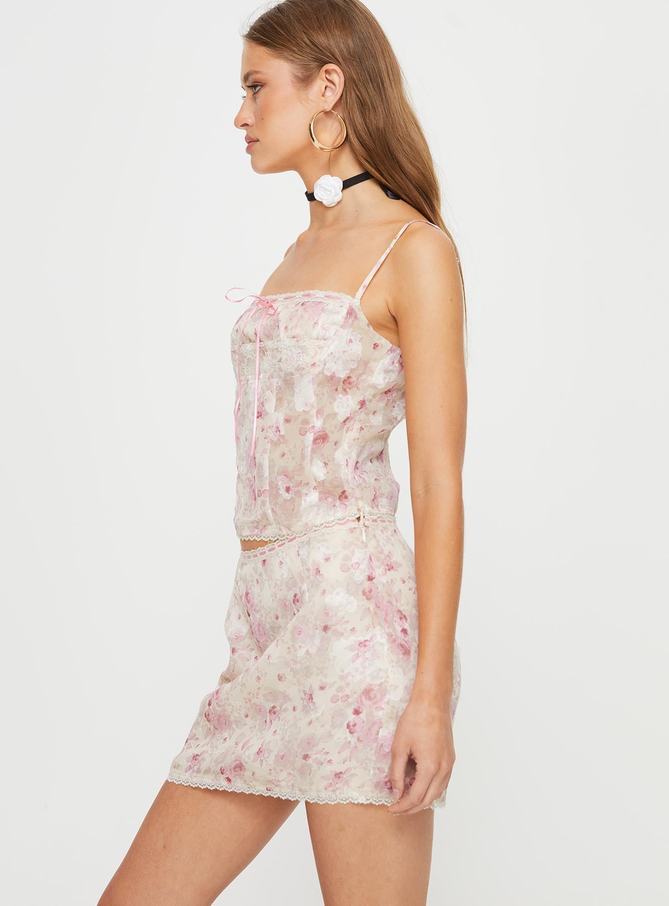 Floral mini skirt Invisible zip fastening at side, lace trim Non-stretch material, fully lined