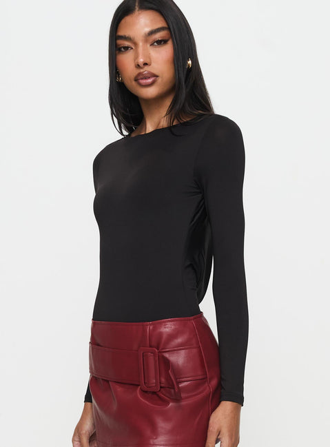 side view of model wearing Princess Polly Quinby Backless Long Sleeve Bodysuit Full Sleeves High Neck 