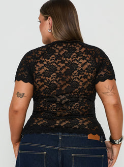 Giallo Lace Top Black Curve